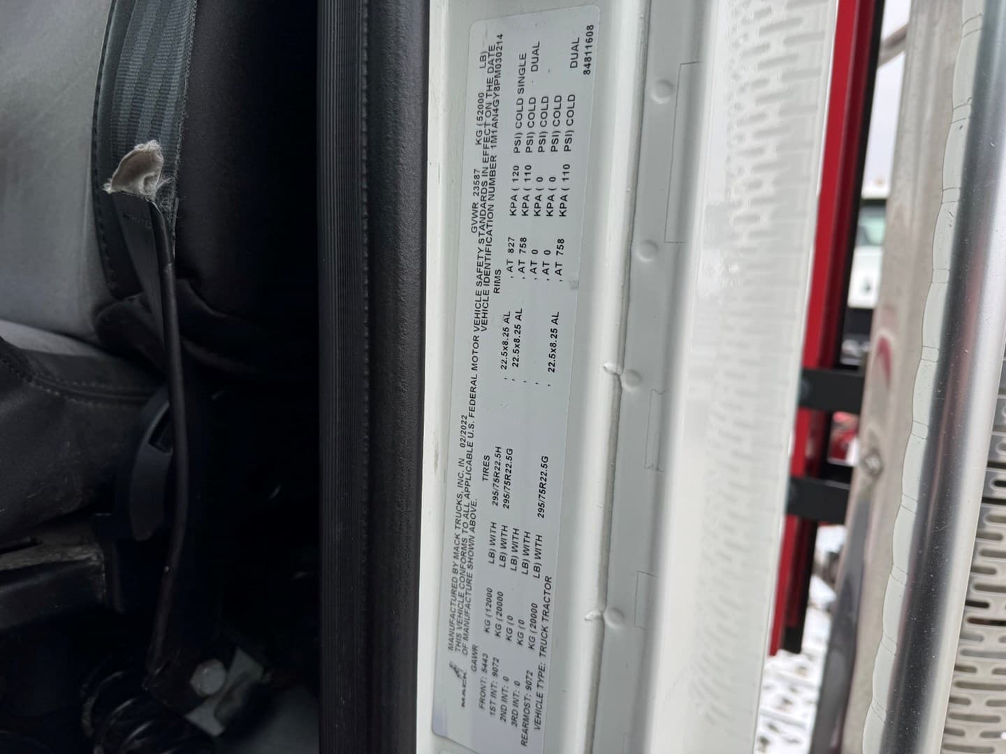 2023 Mack Anthem in Ankeny, IA — photo 19