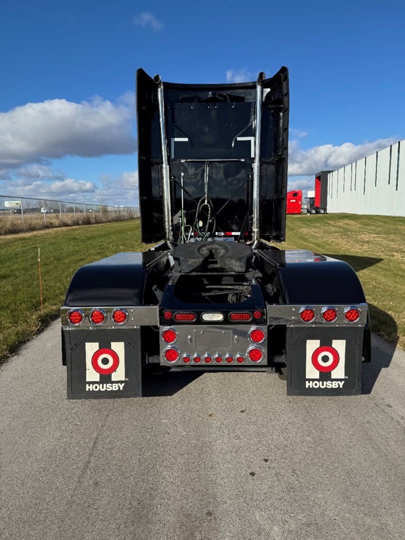 2023 Mack Anthem in Ankeny, IA — photo 5