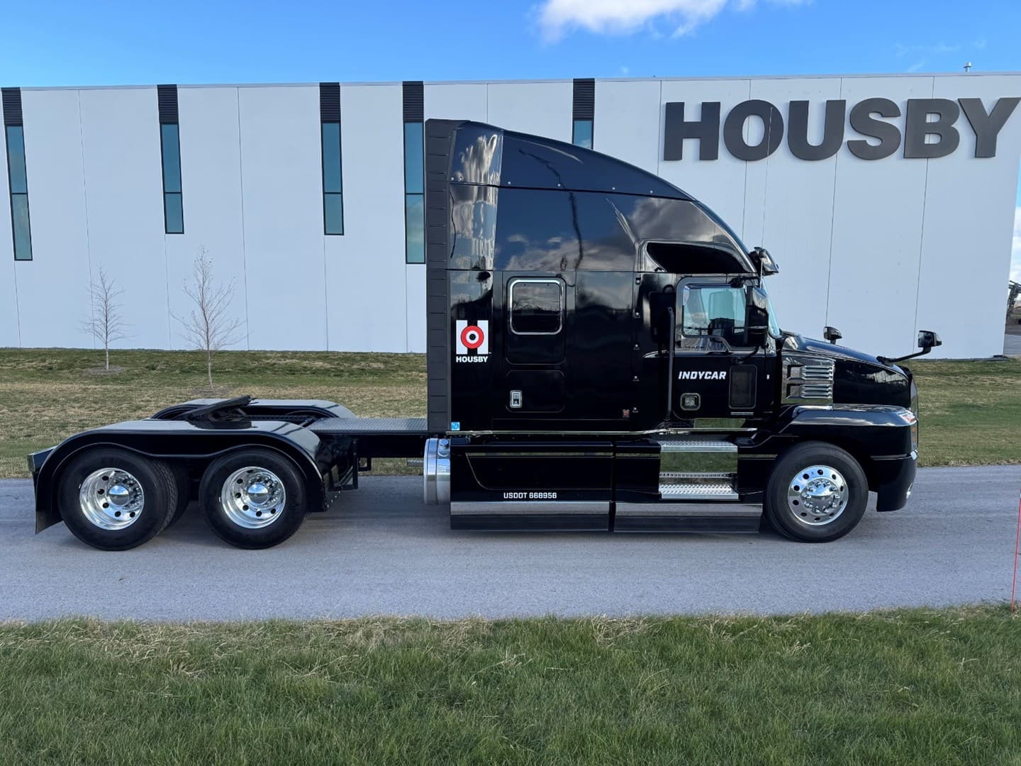 2023 Mack Anthem in Ankeny, IA — photo 7