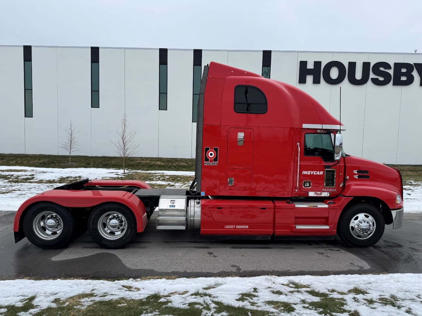 2018 Mack Pinnacle in Carroll, IA — photo 7