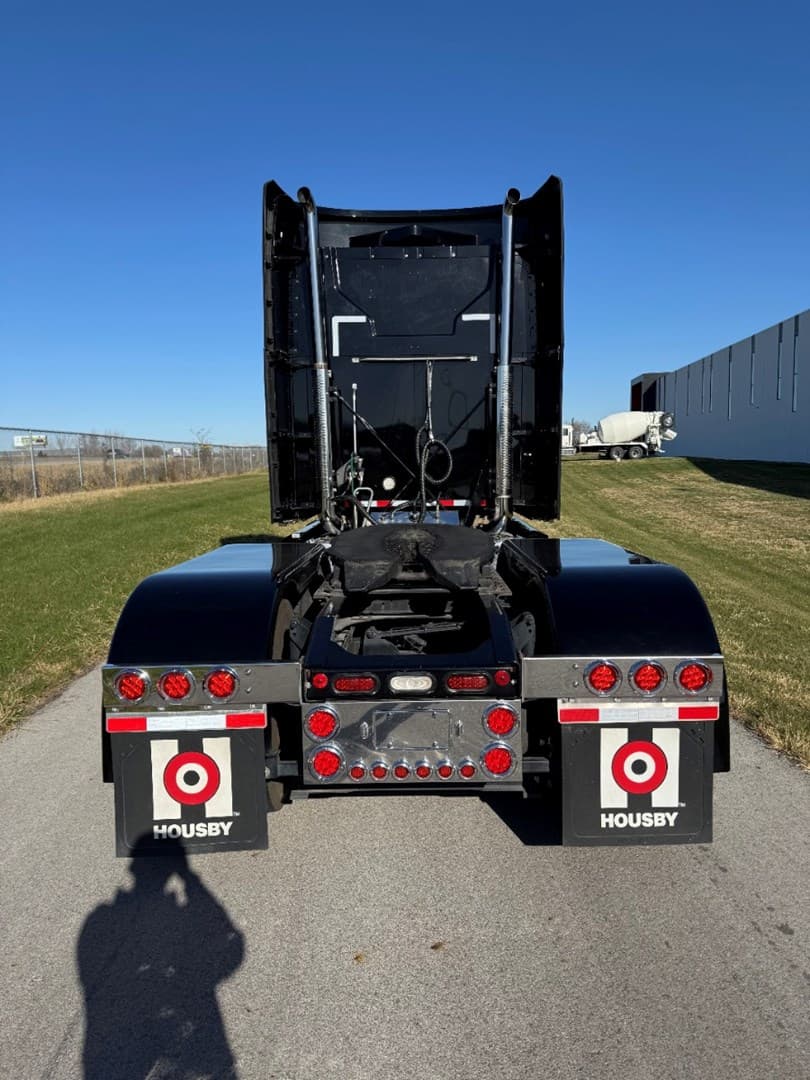 2022 Mack Anthem in Carroll, IA — photo 5