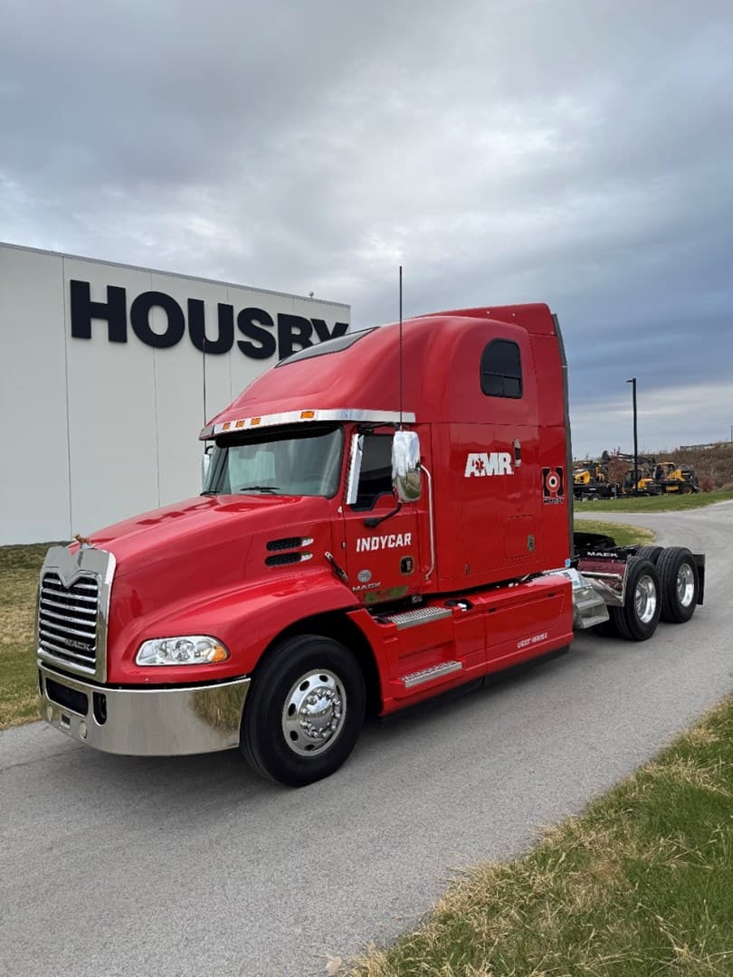 2018 MACK CXU613 - USED TRUCKS SLEEPER