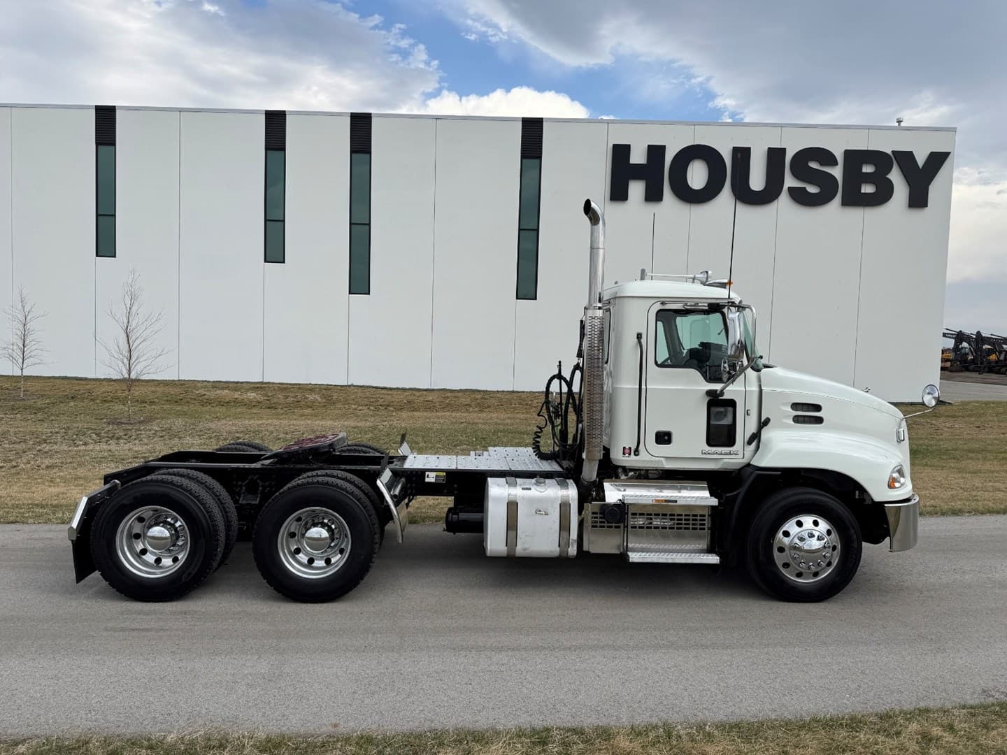 2018 Mack Pinnacle in Ankeny, IA — photo 7