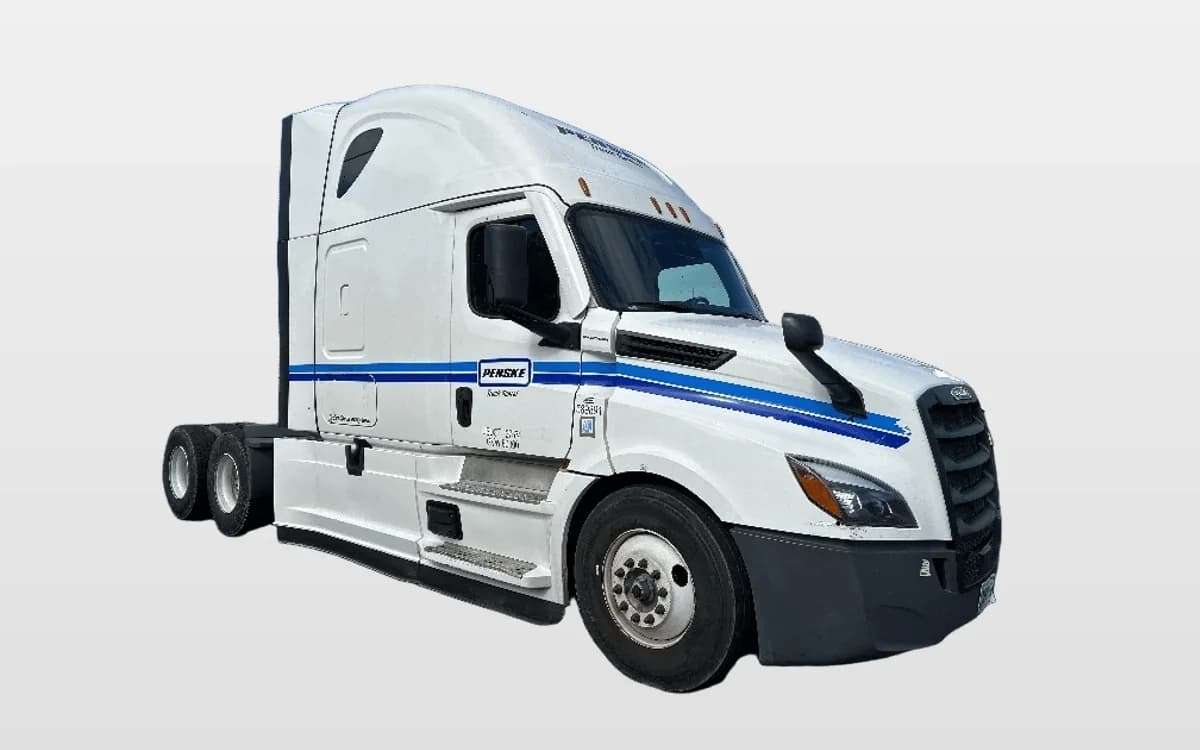 2023 Freightliner Cascadia in Londonderry, NH