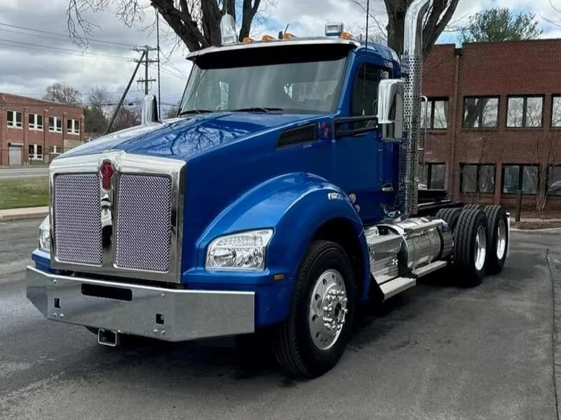 2026 Kenworth T880