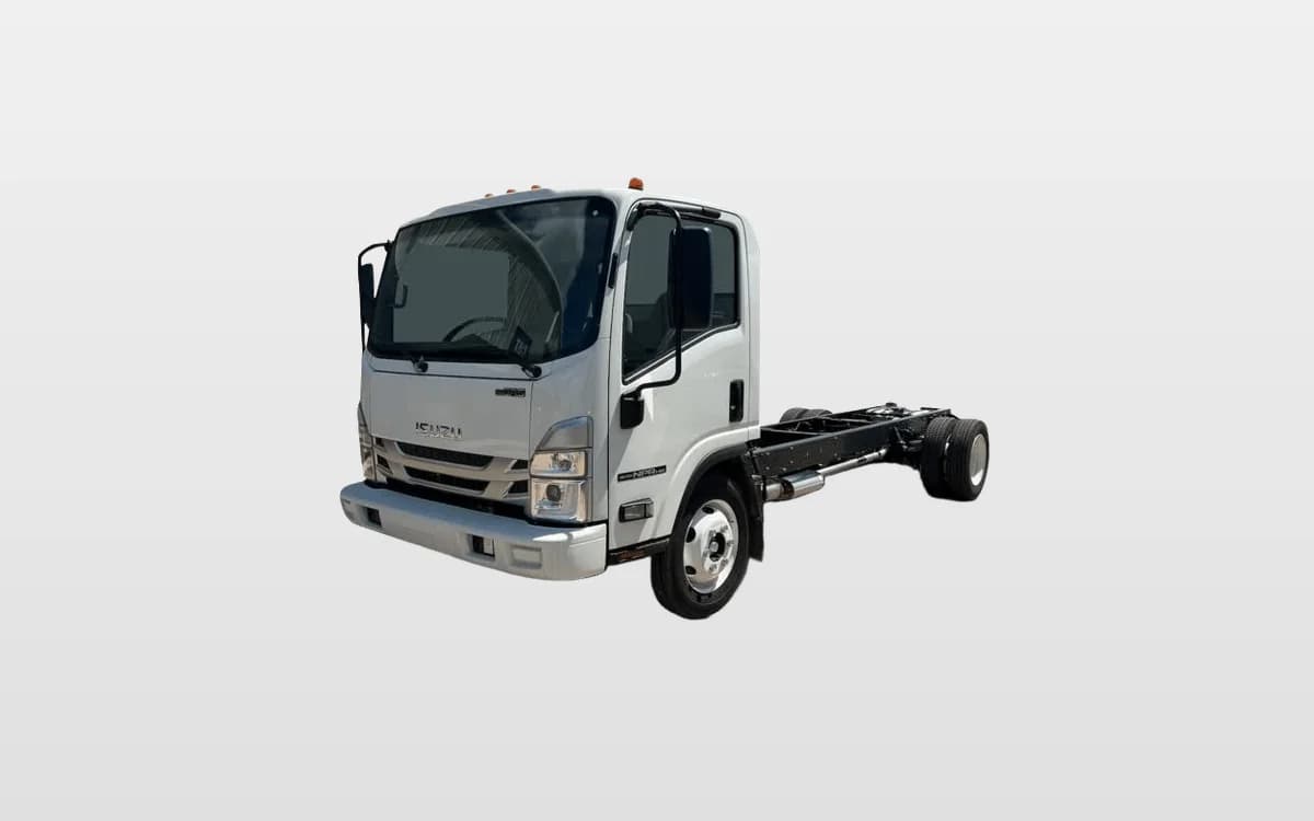 2025 Isuzu NRR