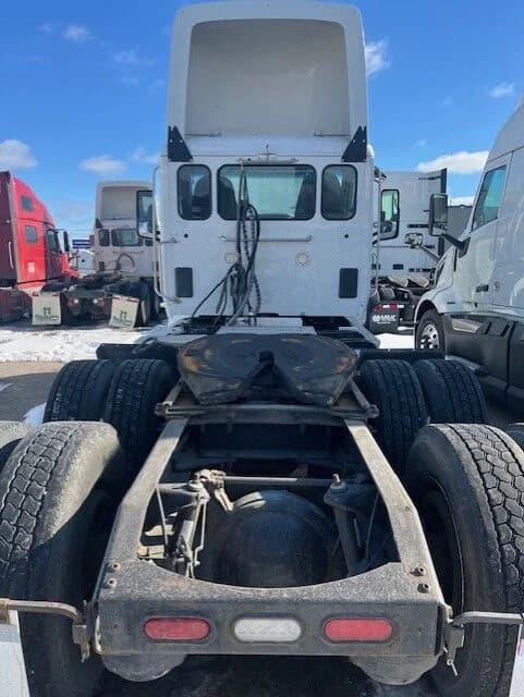 2020 Peterbilt 579 in South St. Paul, MN