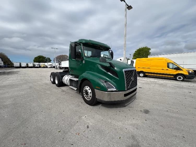 2019 Volvo VNL 300