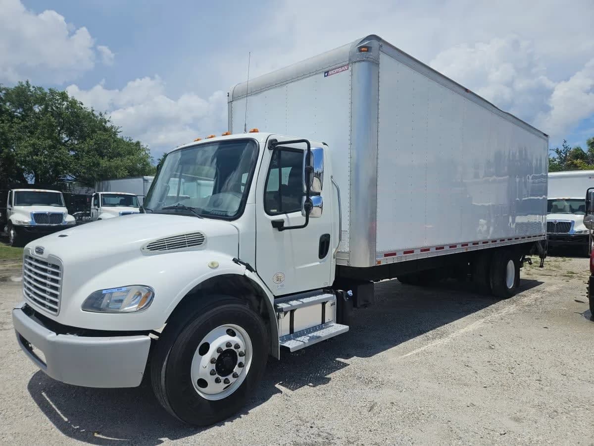 2019 Freightliner M2 106