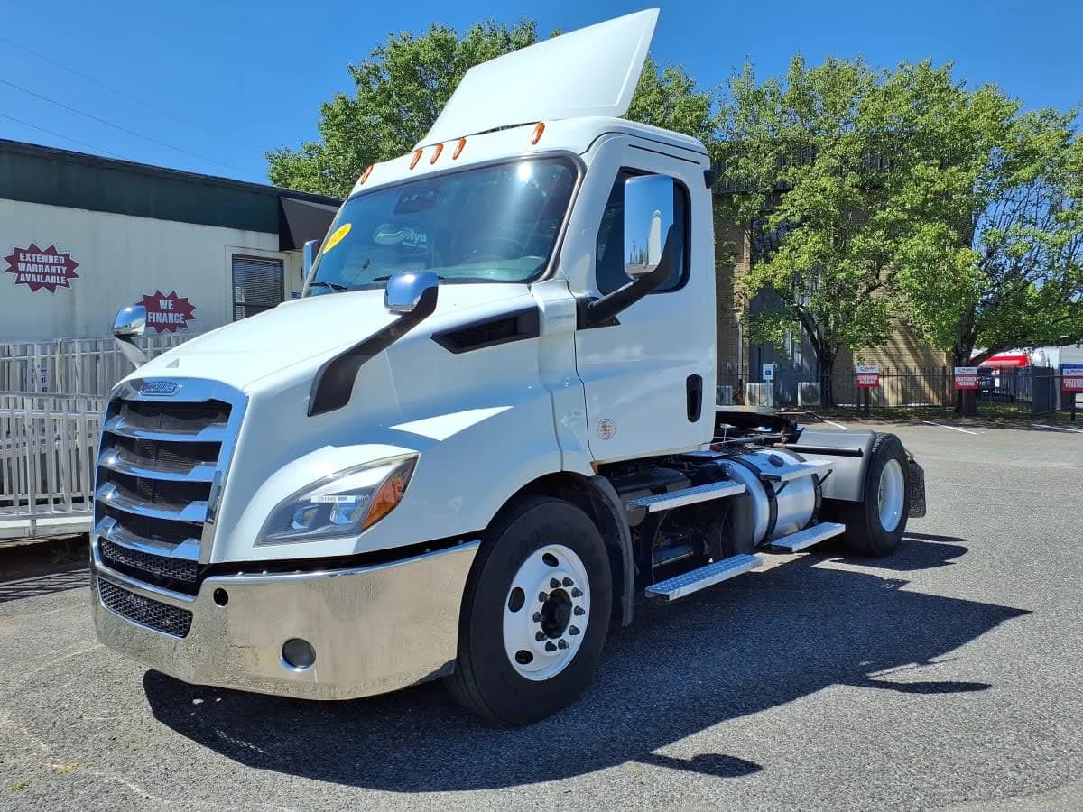 2020 Freightliner Cascadia