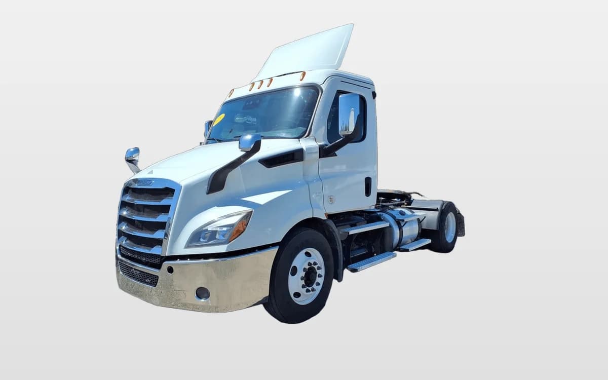 2020 Freightliner Cascadia in Knoxville, TN
