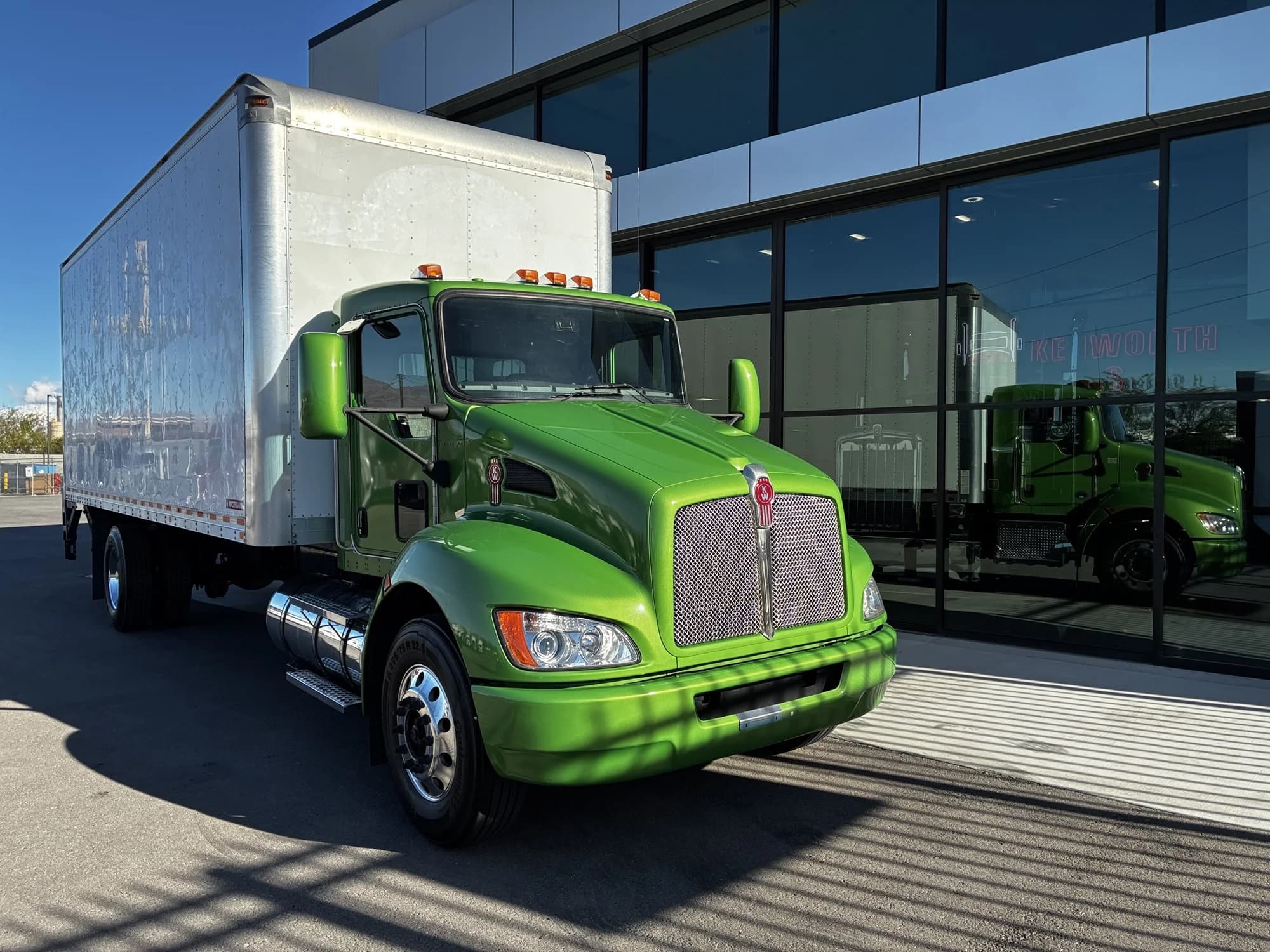 2020 Kenworth T270