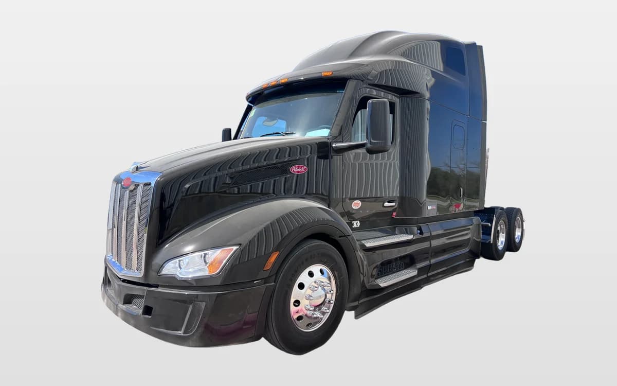 2027 Peterbilt 579