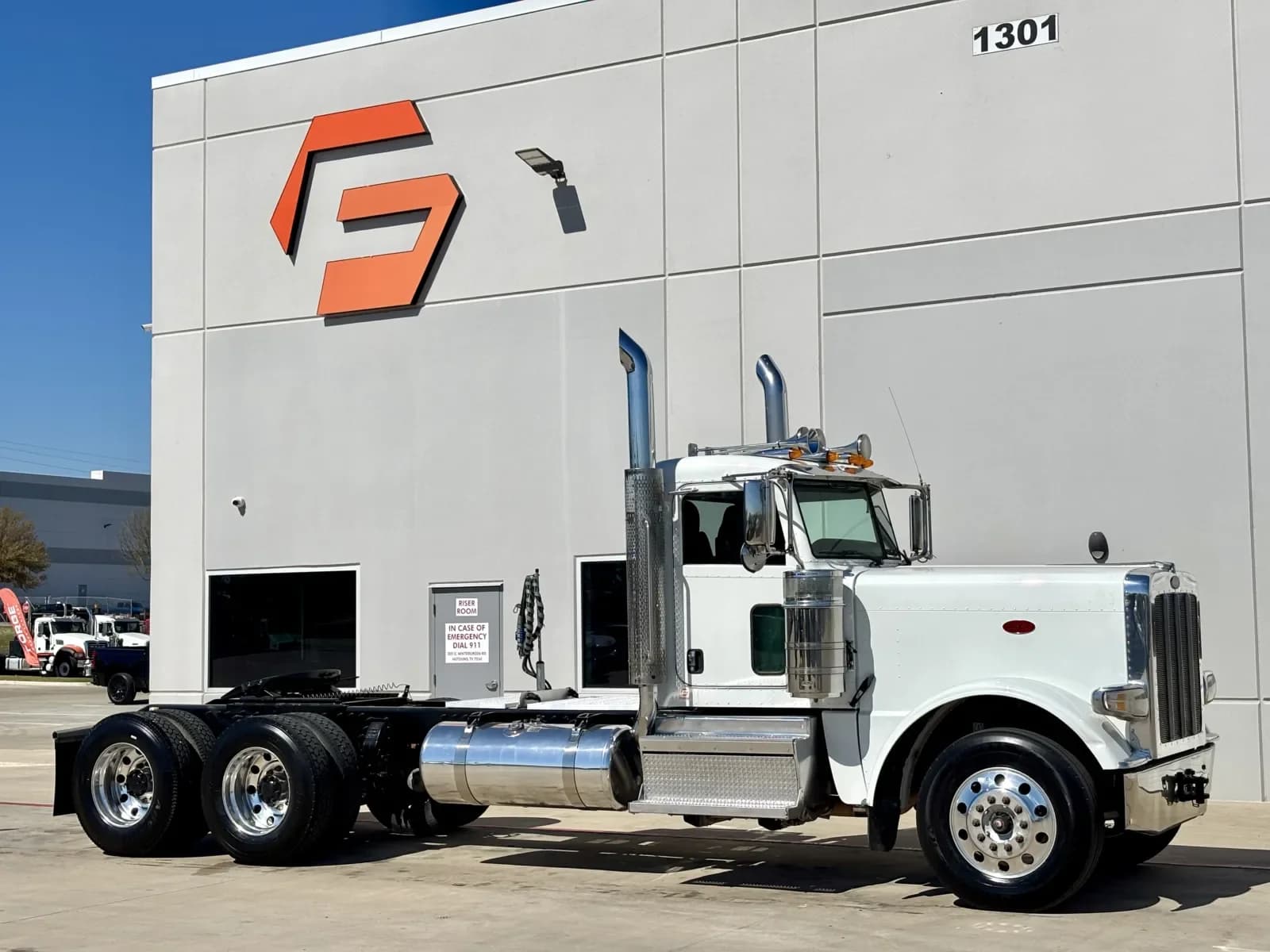 2020 Peterbilt 389