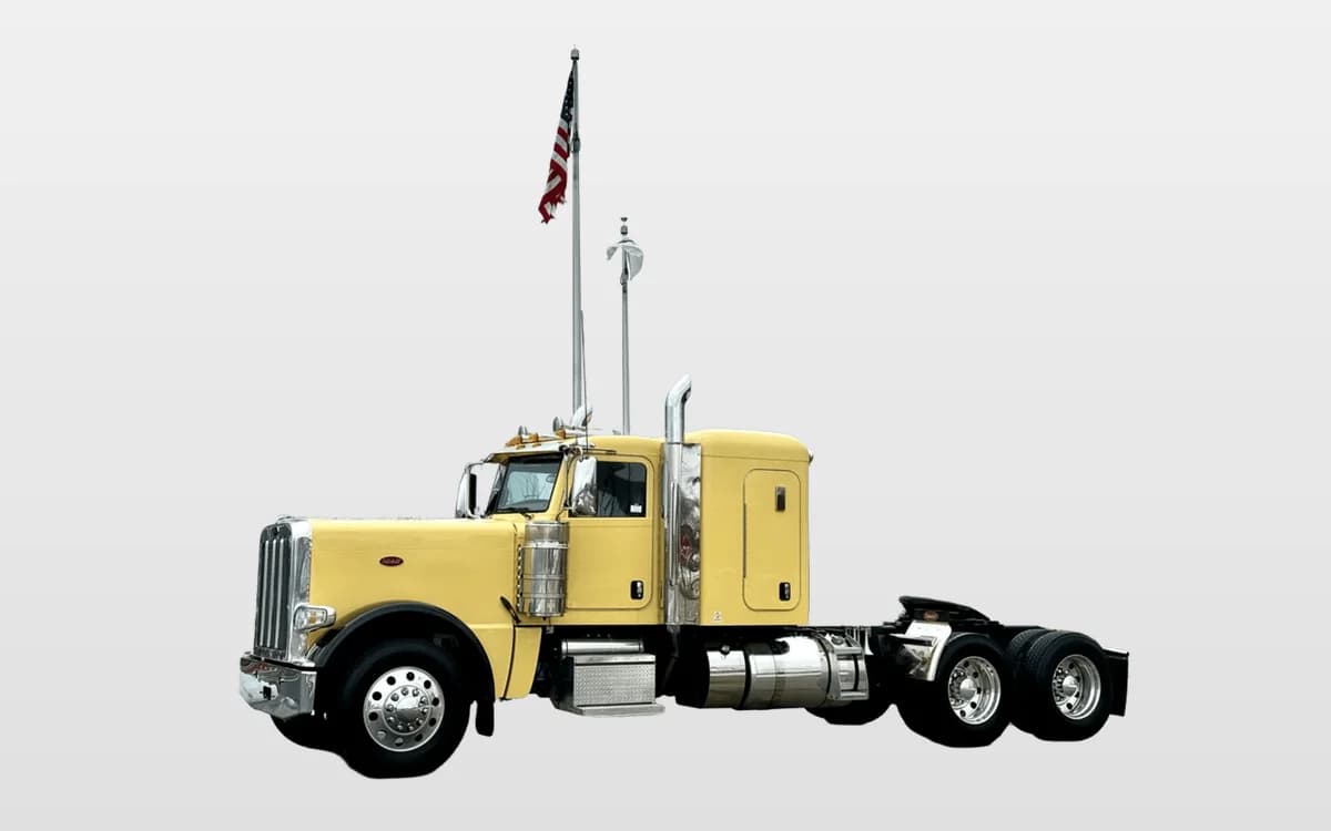2023 Peterbilt 389