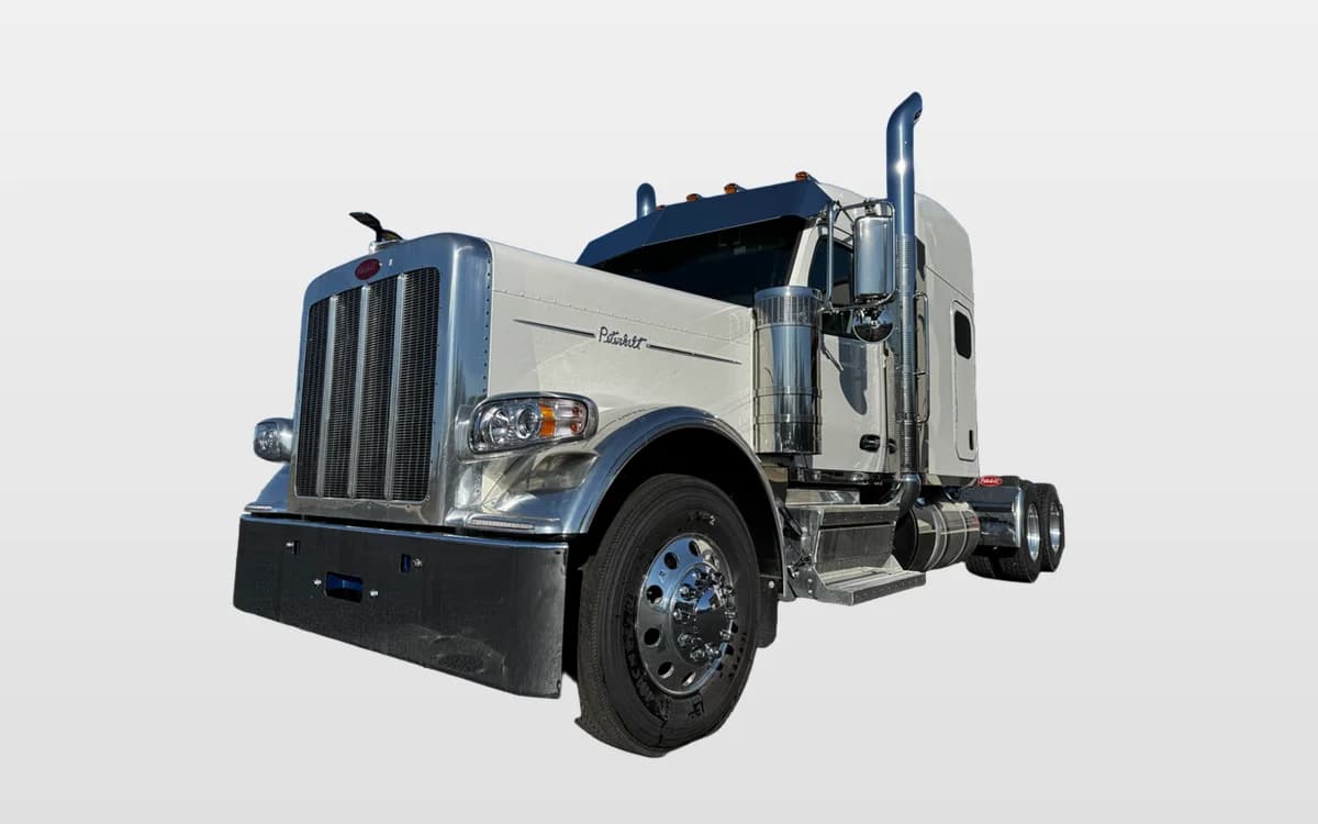 2025 Peterbilt 589 in SCRANTON, PA