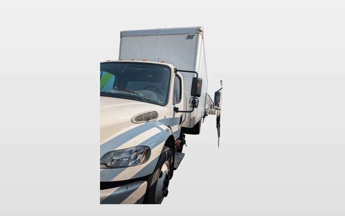 2019 Freightliner M2 106