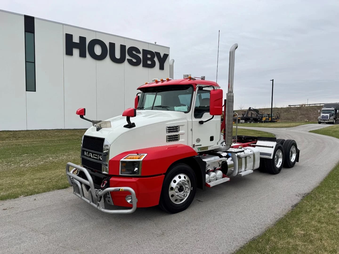 Used 2023 Mack Anthem Daycab