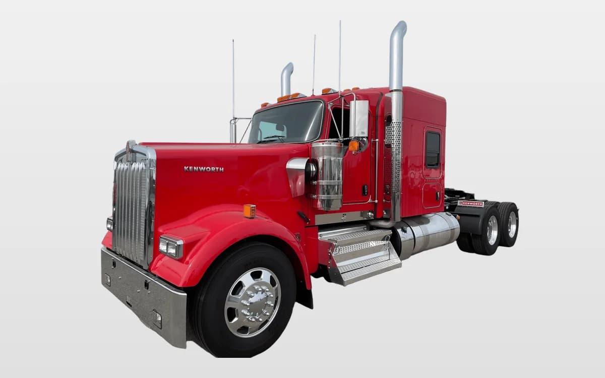 2025 Kenworth W900