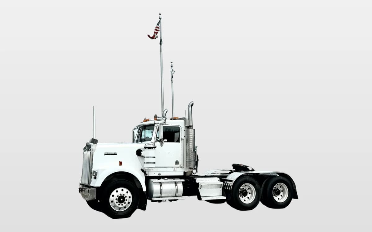 2003 Kenworth W900