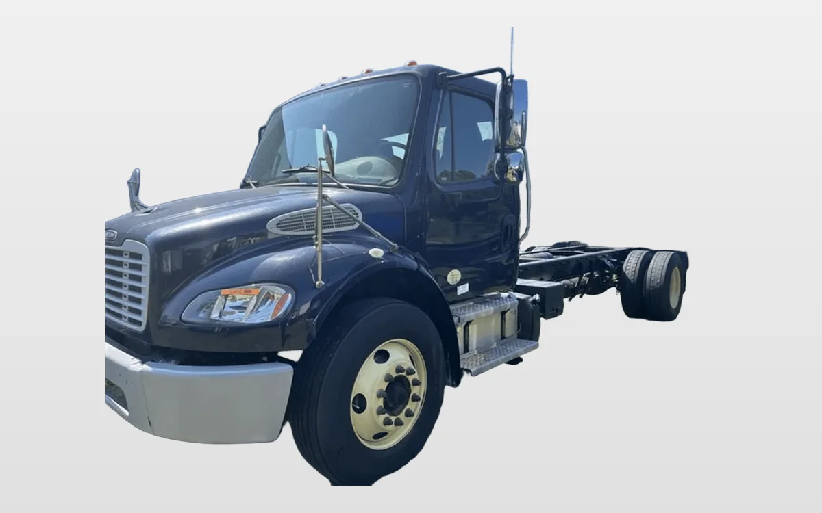 2018 Freightliner M2 106