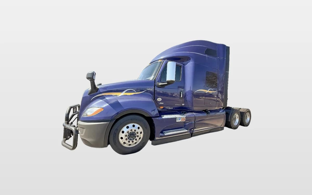 2024 International LT in Springfield, MO