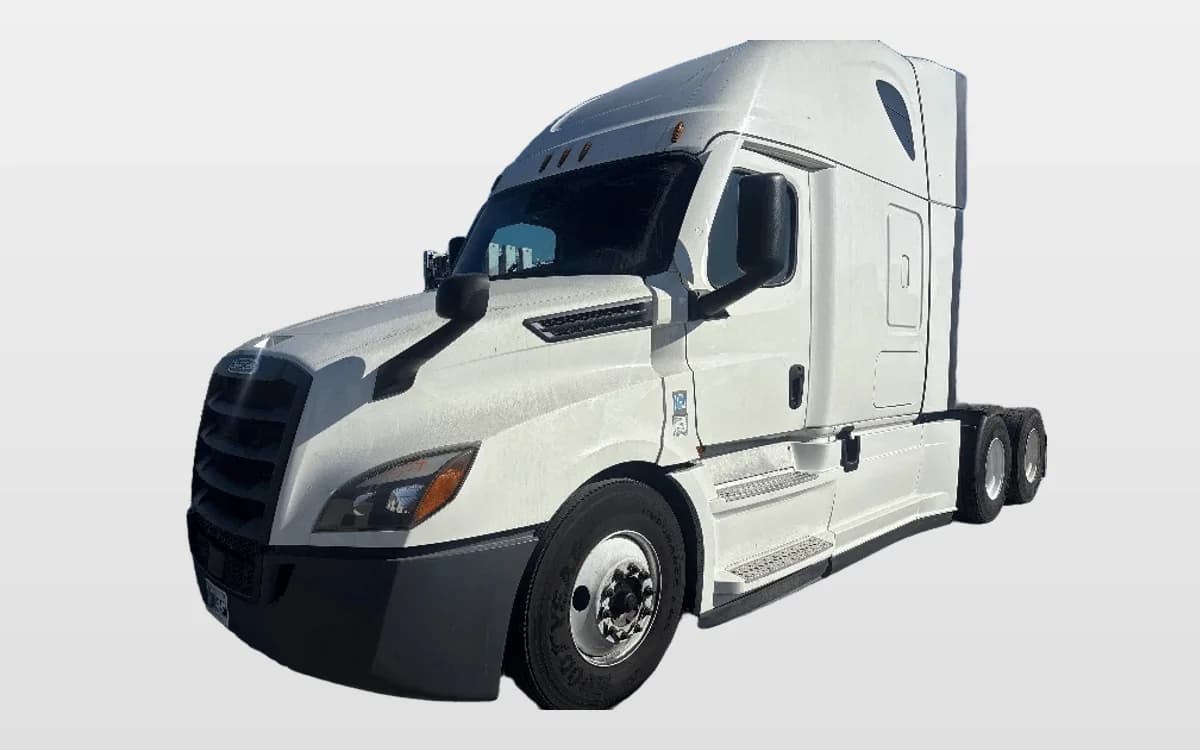 2021 Freightliner Cascadia in Fontana, CA