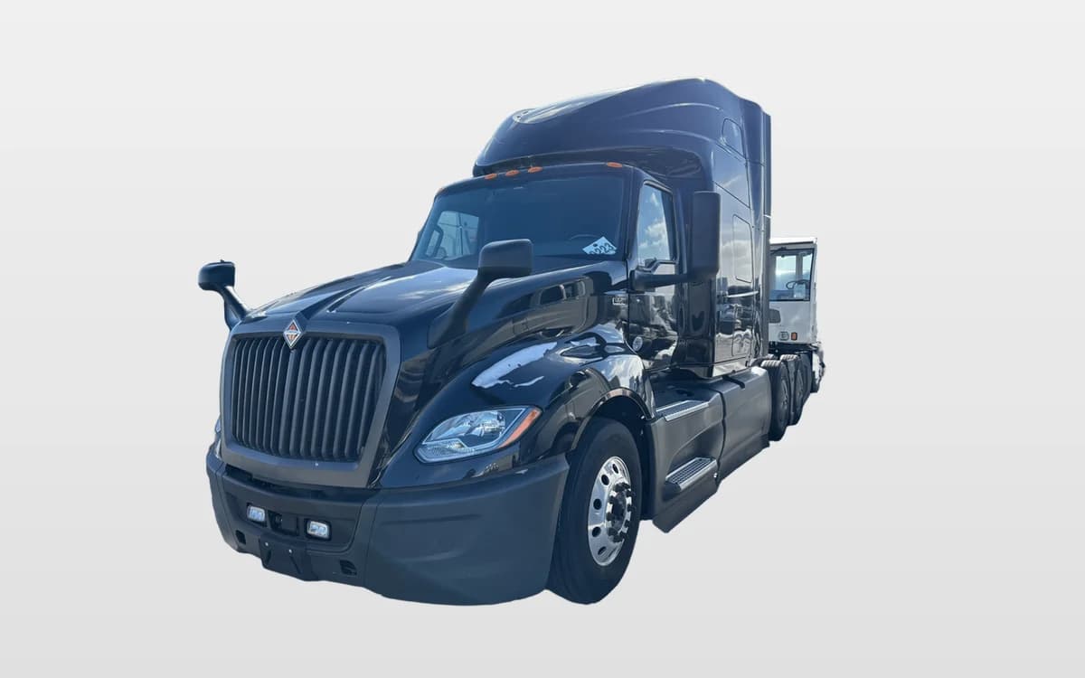 2022 International LT