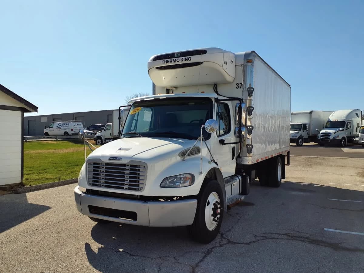 2019 Freightliner M2 106