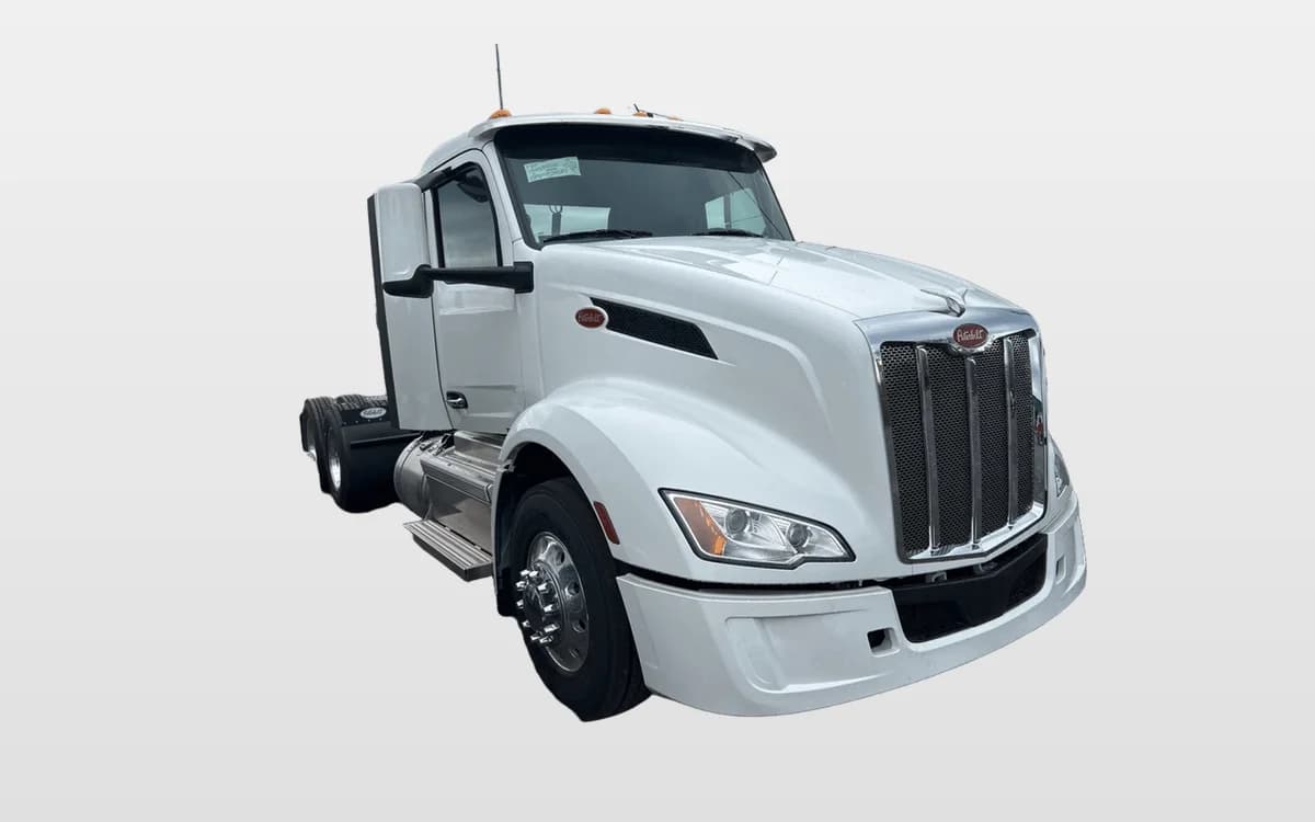 2027 Peterbilt 579