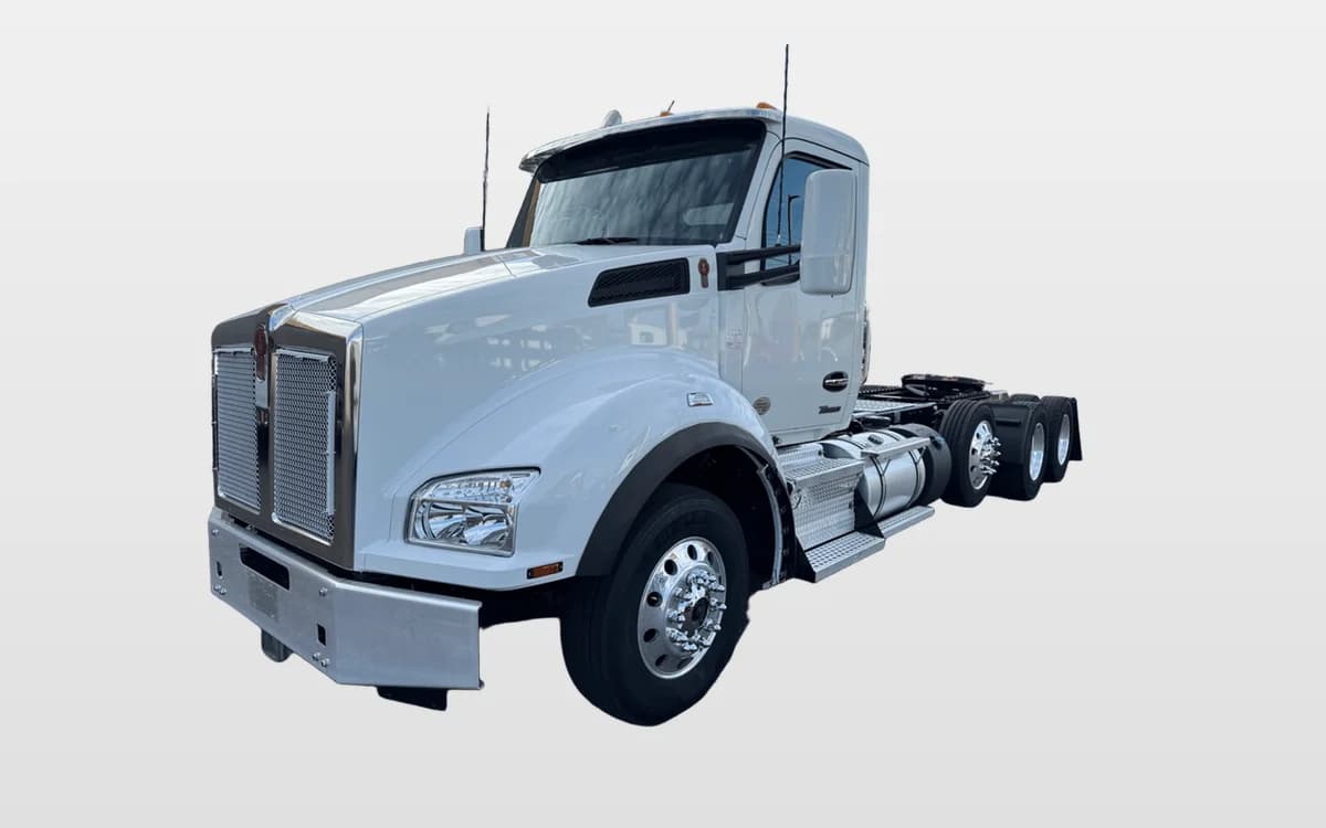 2023 Kenworth T880