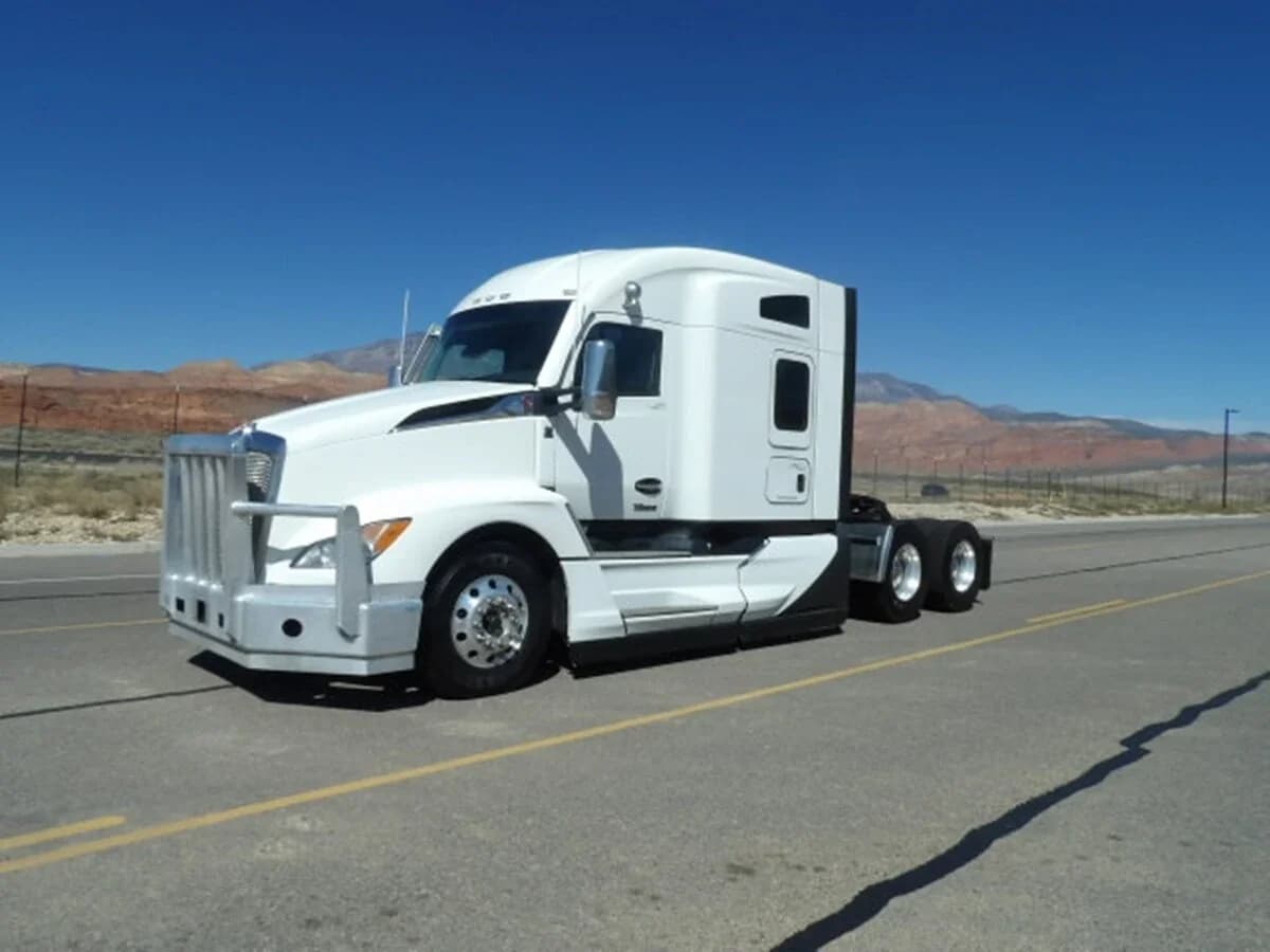 2023 Kenworth T680