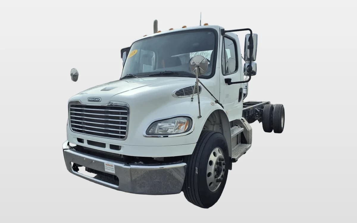 2018 Freightliner M2 106