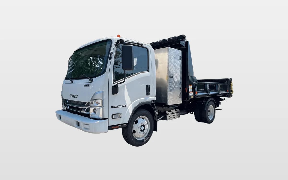 2025 Isuzu NRR