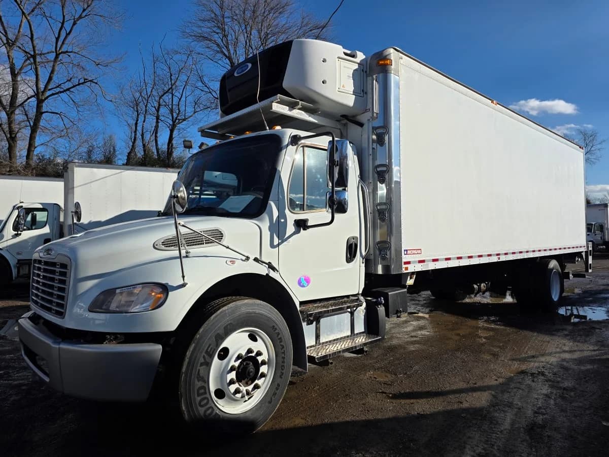 2018 Freightliner M2 106