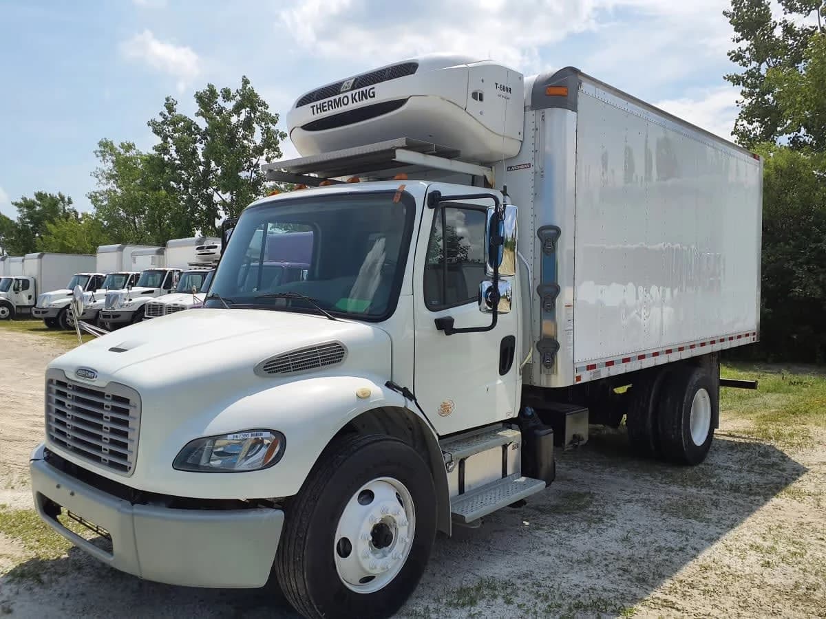 2019 Freightliner M2 106