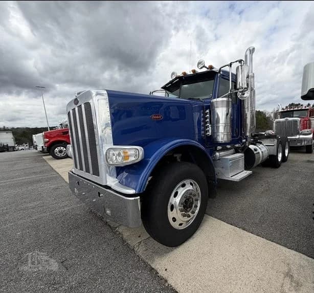 2022 Peterbilt 389