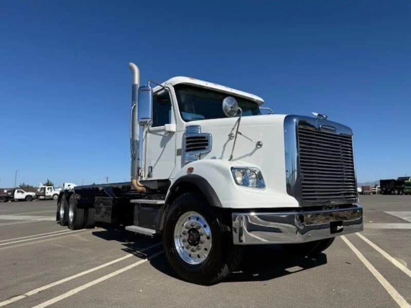 2017 Freightliner 122SD