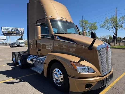 2023 Kenworth T680
