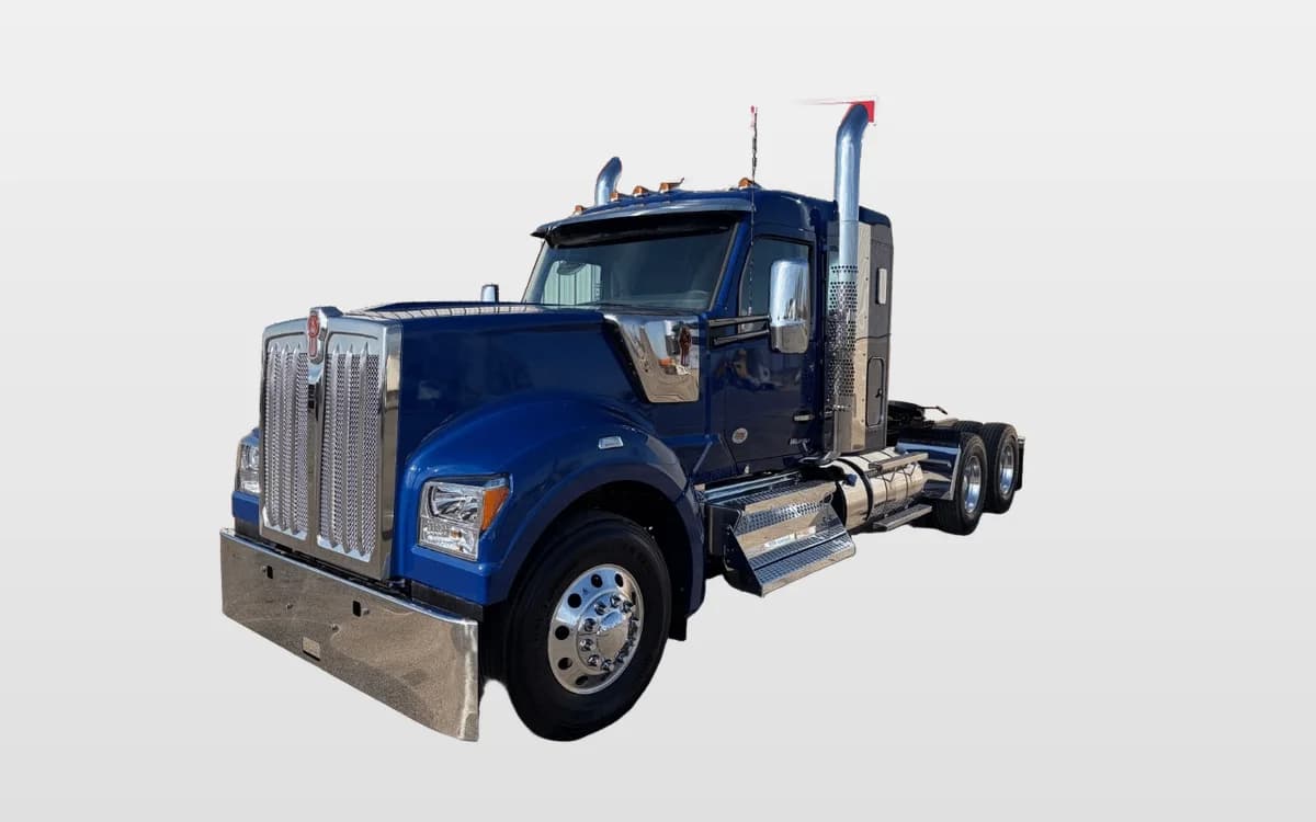 2027 Kenworth W990