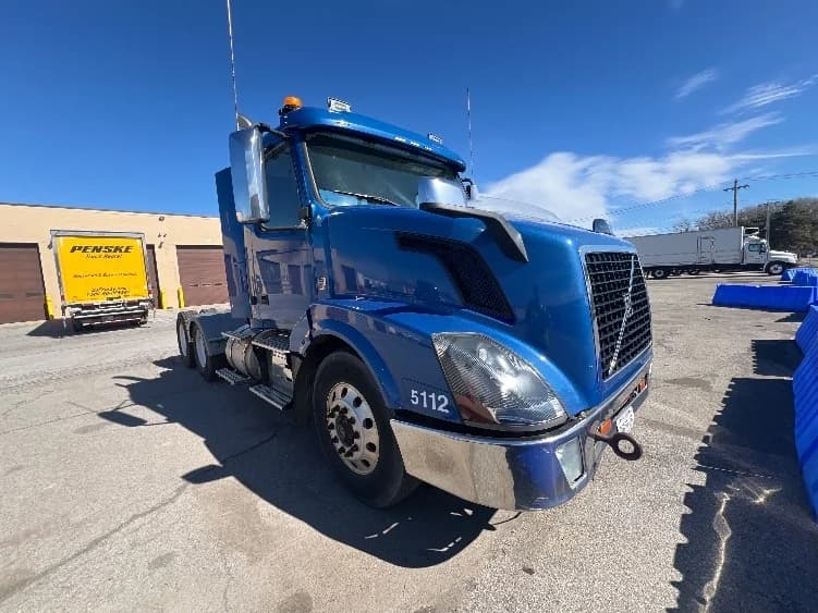 2017 Volvo VNL 300