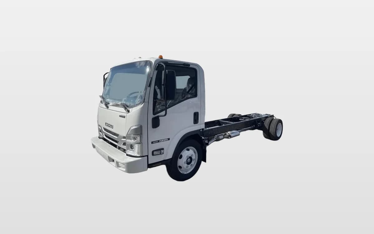 2025 Isuzu NRR