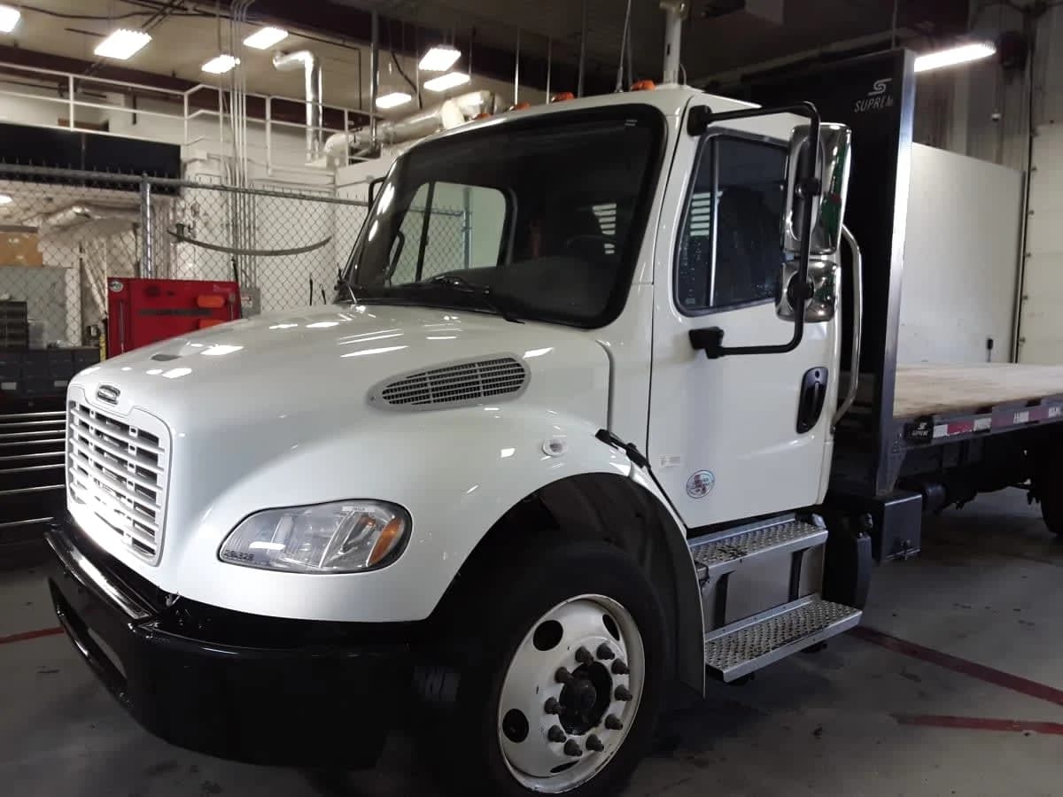 2020 Freightliner M2 106