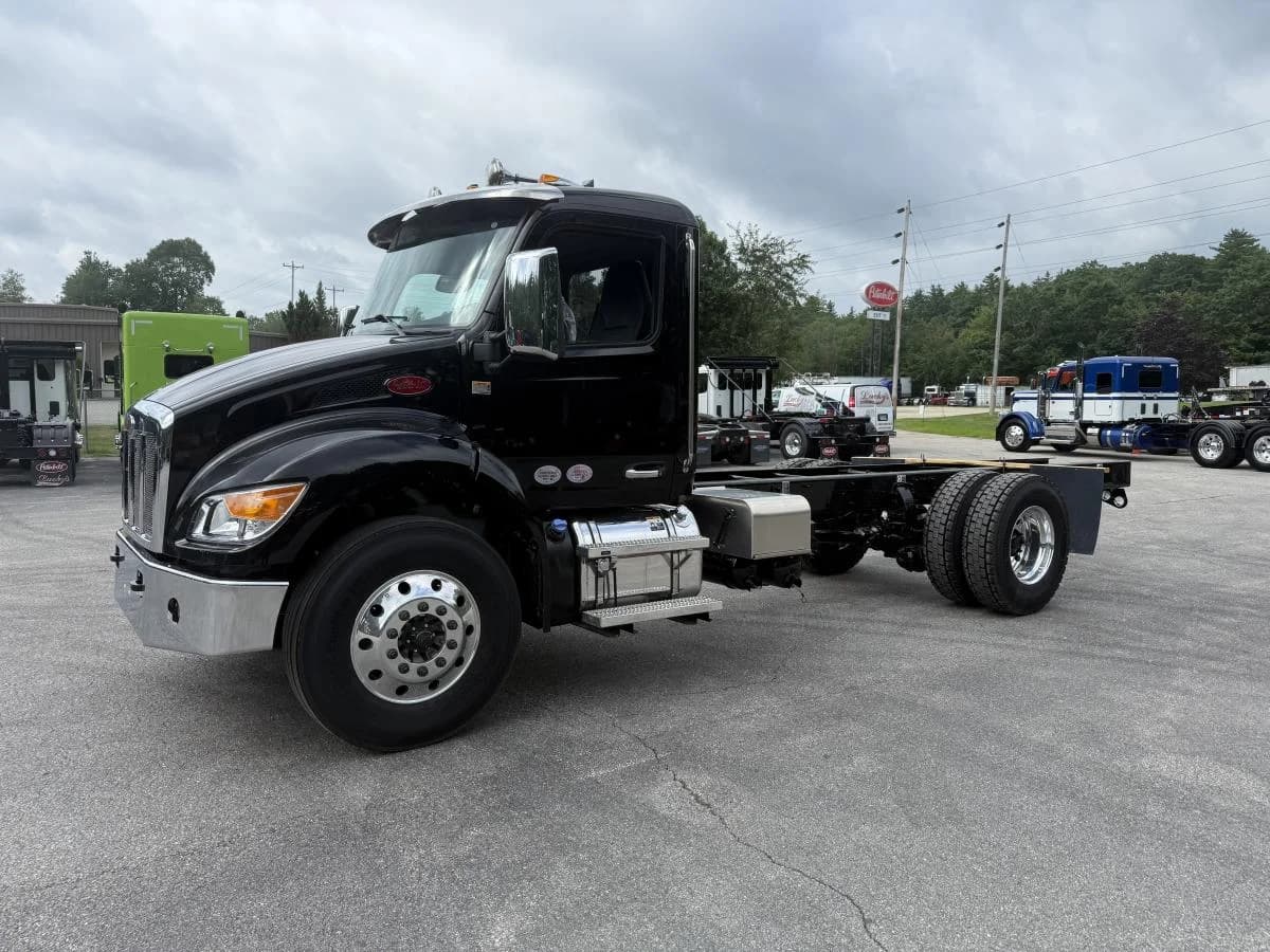 2026 PETERBILT 537 Cab Chassis Truck