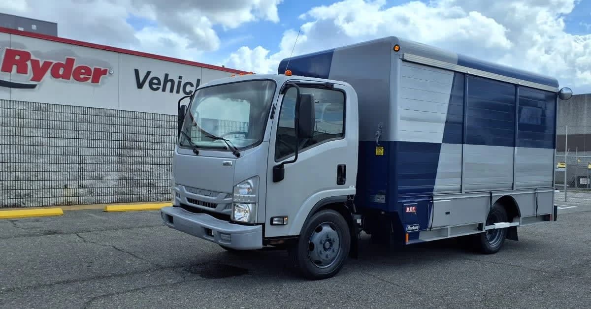 2019 Isuzu NRR
