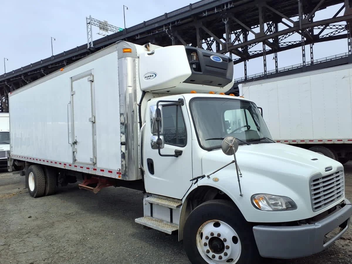 2018 Freightliner M2 106