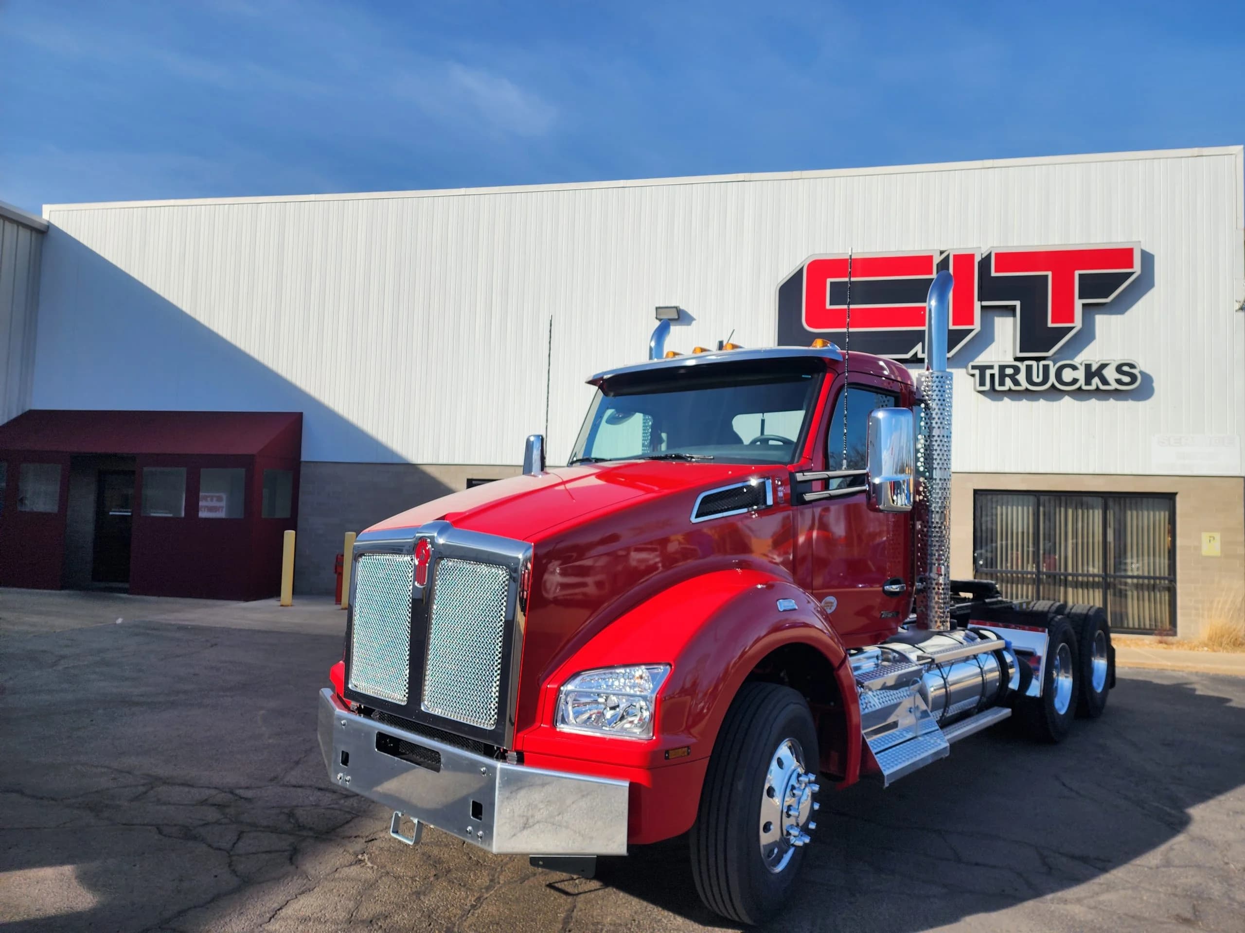 2027 Kenworth T880