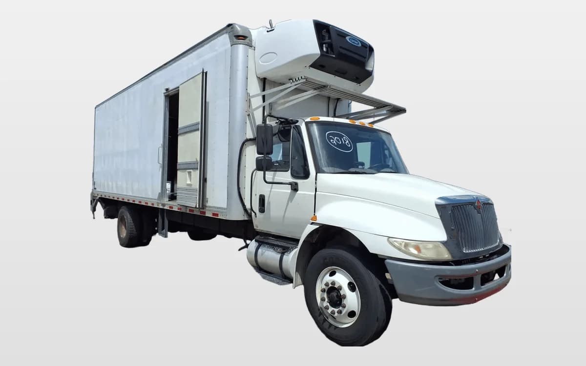 2018 International 4300 in Davie, FL