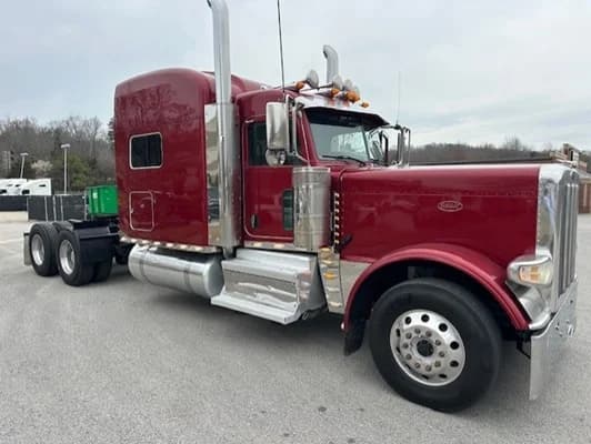 2019 Peterbilt 389