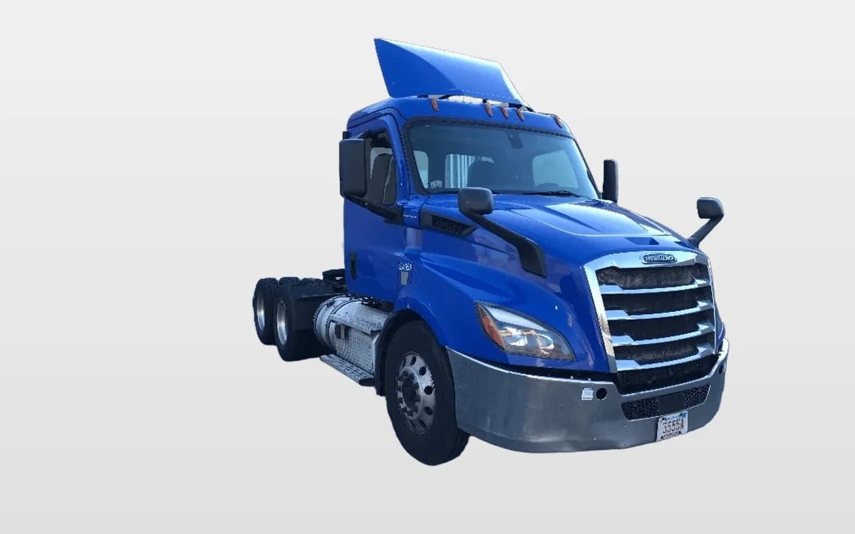 2019 Freightliner Cascadia in Auburn, MA